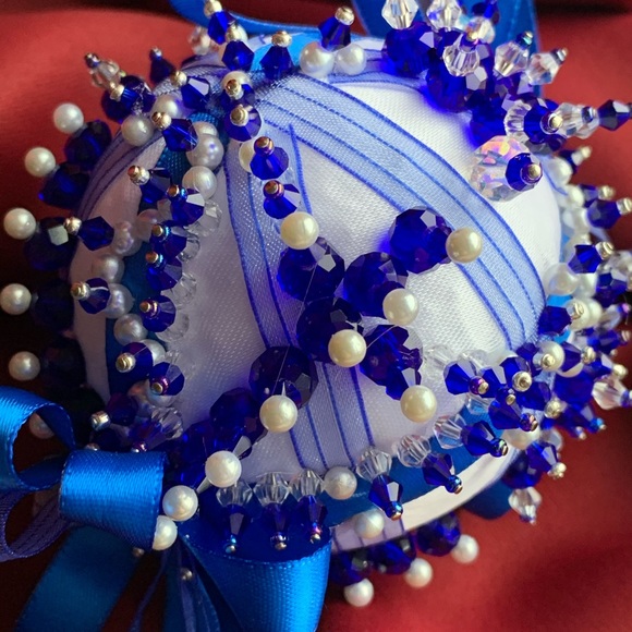 Beaded ornament - Picture 4 of 4